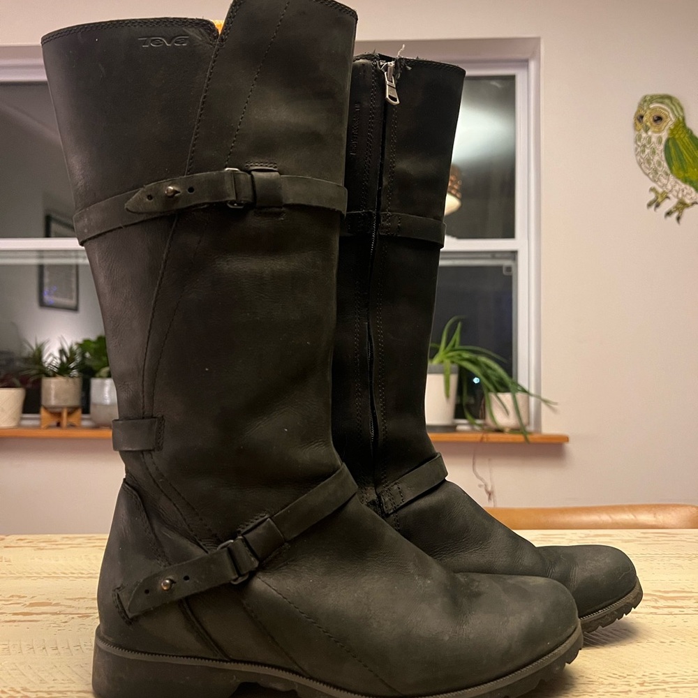 Teva Black Women's Winter Boots